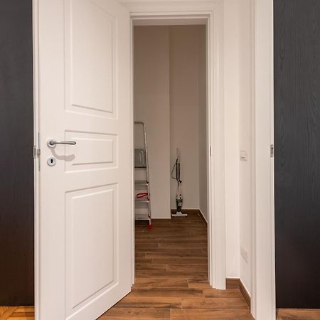 Guest Planet - Bicocca Suites Milano Экстерьер фото