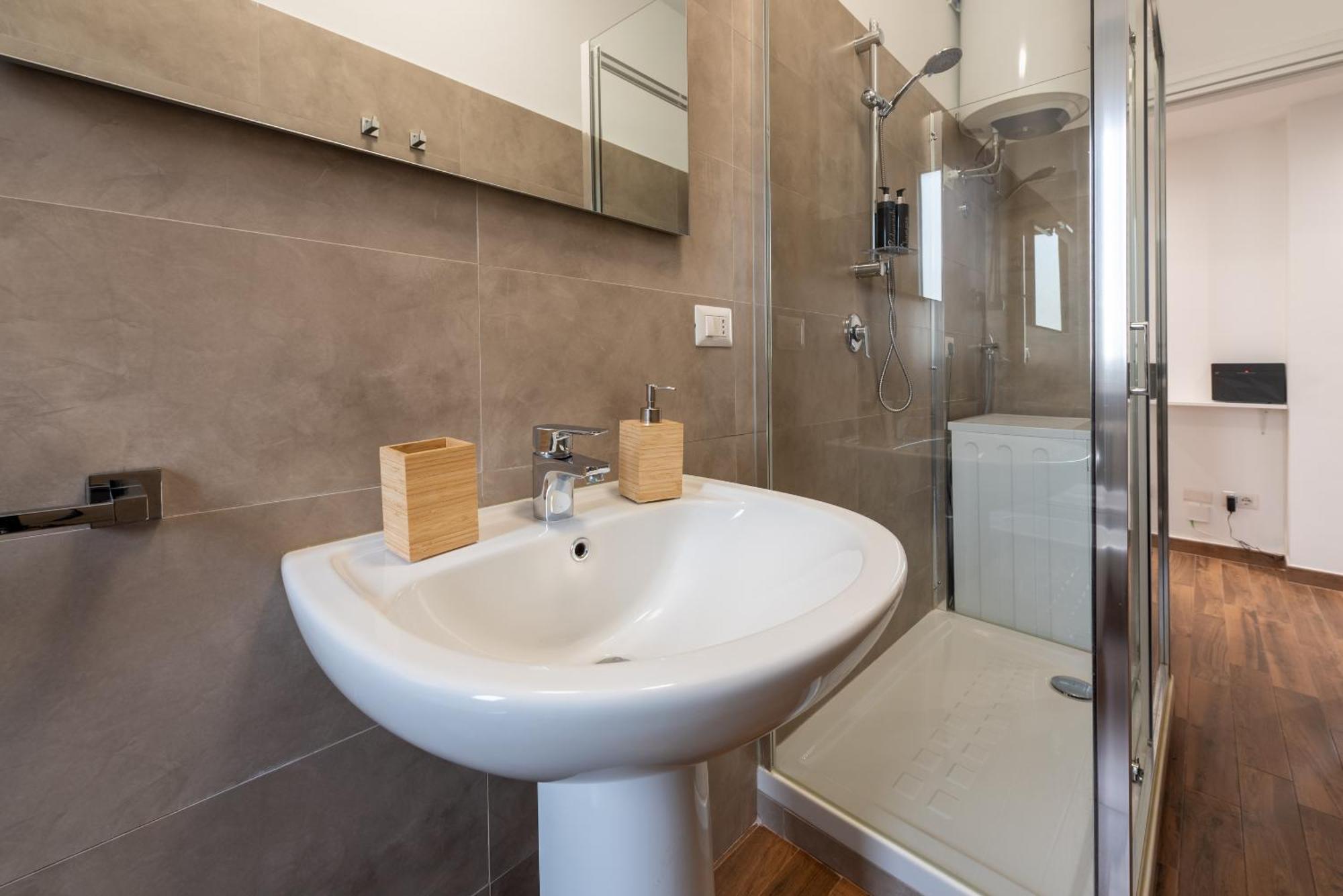 Guest Planet - Bicocca Suites Milano Экстерьер фото