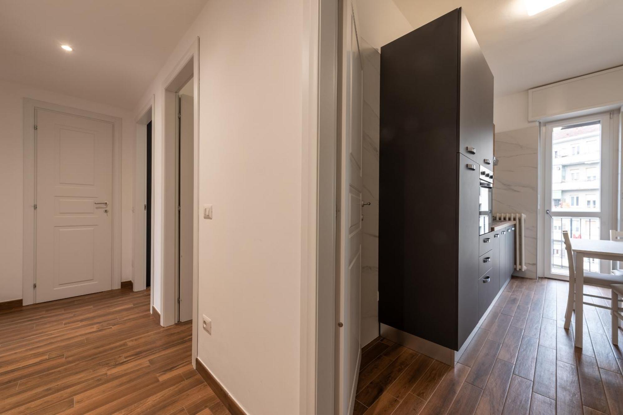 Guest Planet - Bicocca Suites Milano Экстерьер фото